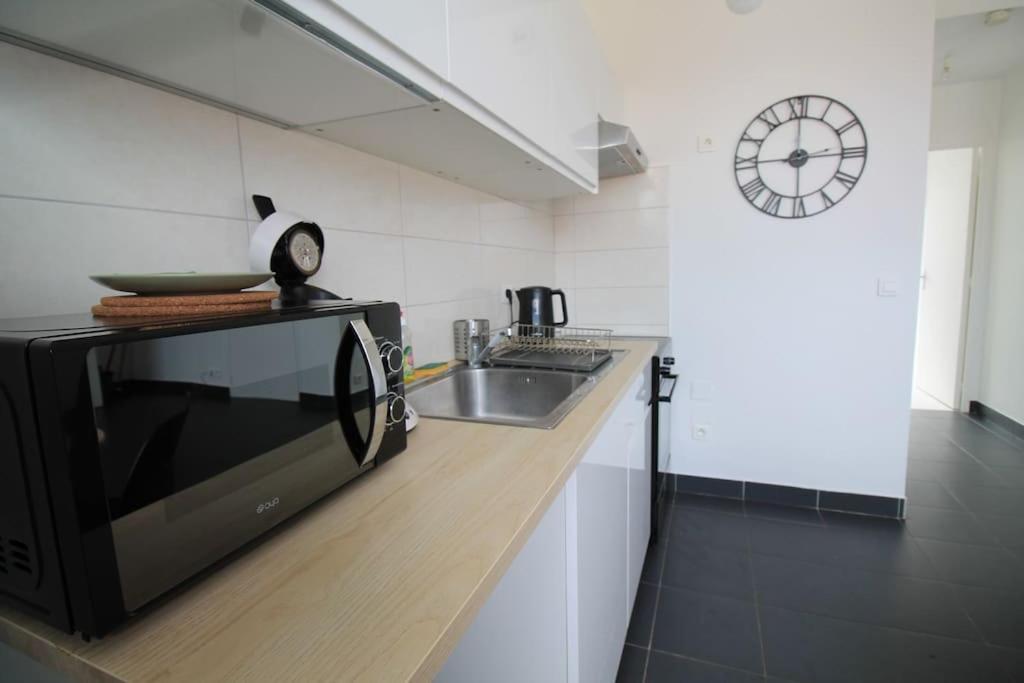 Escale-Marne Fr - 102 - Free Parking - Free Luggage Storage - All Equipped - Linen Included - Washing Machine - 10Mn Walk Metro 8 - Rer A - Panoramic View - From 1 To 4 Guests Maisons-Alfort Extérieur photo